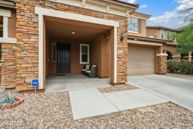 12172 Davis Ln, Avondale, AZ 85323