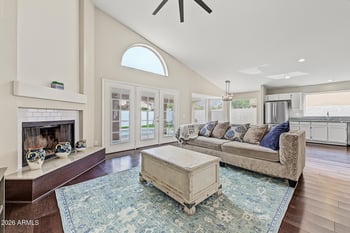 1218 E Azure Sea Ln, Gilbert, AZ 85234