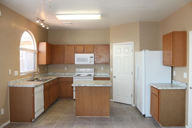 1218 E Bowker St, Phoenix, AZ 85040