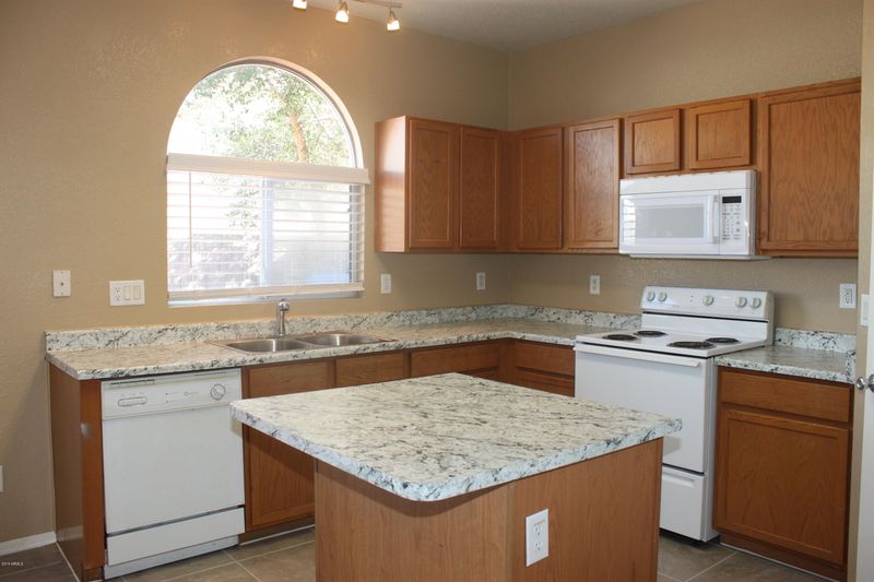 1218 E Bowker St, Phoenix, AZ 85040