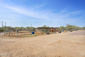 1218 Sentinel Rock Rd, Phoenix, AZ 85086