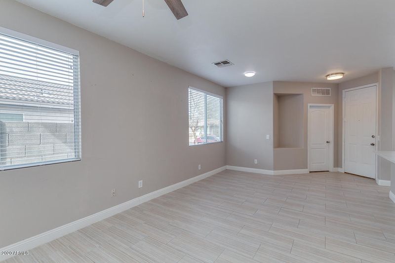 1219 E Grove St, Phoenix, AZ 85040