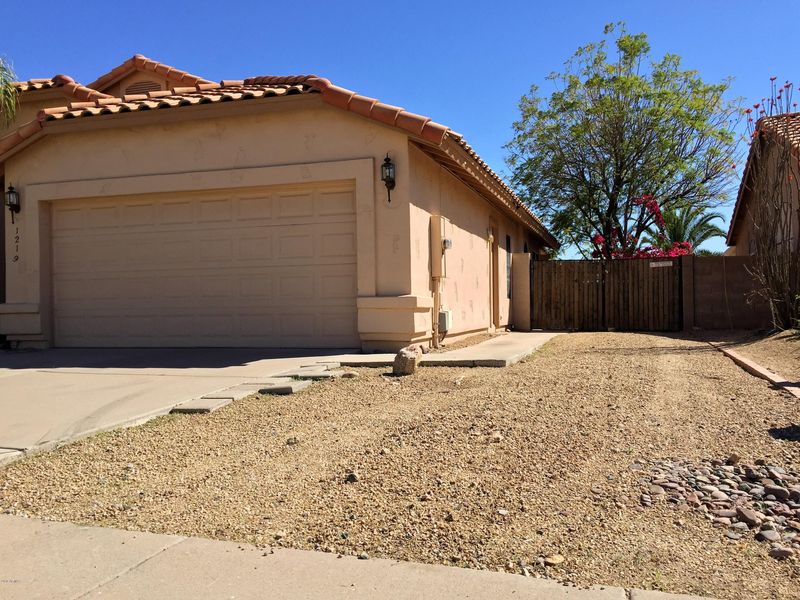 1219 E Villa Maria Dr, Phoenix, AZ 85022