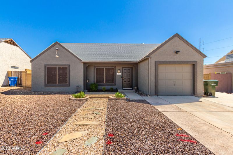 1219 E Wickieup Ln, Phoenix, AZ 85024