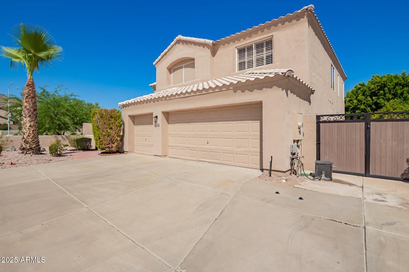 1219 Granite View Dr, Phoenix, AZ 85048