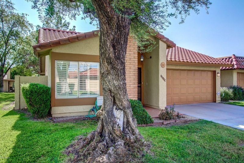 12193 S Shoshoni Dr, Phoenix, AZ 85044