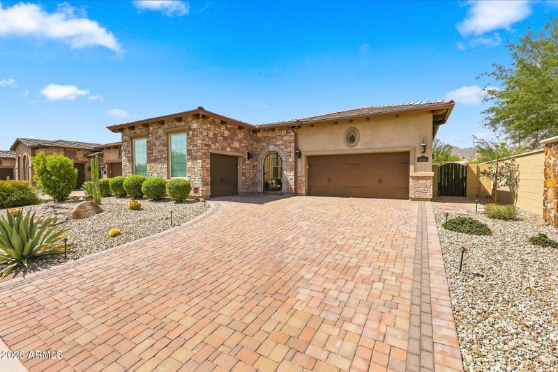 12196 E Clinton St, Scottsdale, AZ 85259