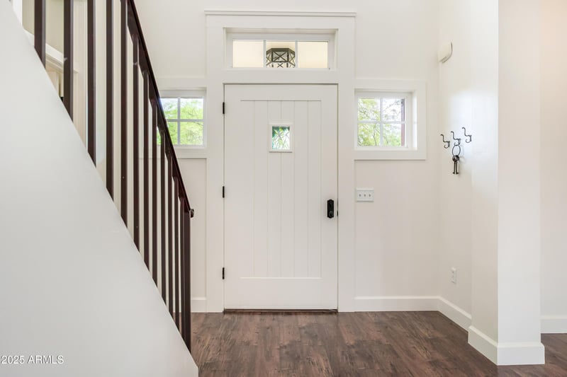 122 Cottage Ln, Tempe, AZ 85282