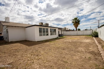 122 Del Rio Dr, Tempe, AZ 85282