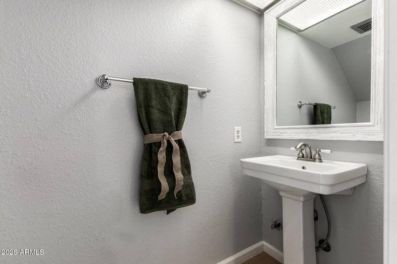 122 Hardy Dr #40, Tempe, AZ 85281