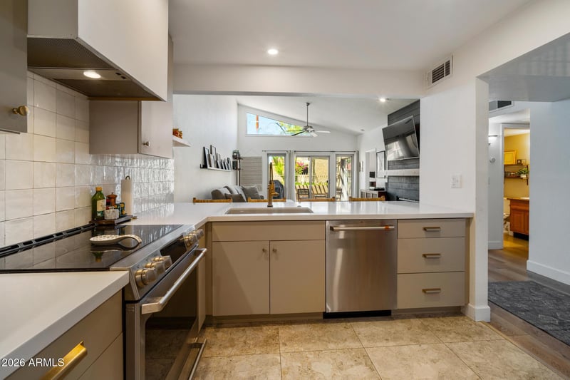 1220 E Bluebell Ln, Tempe, AZ 85288
