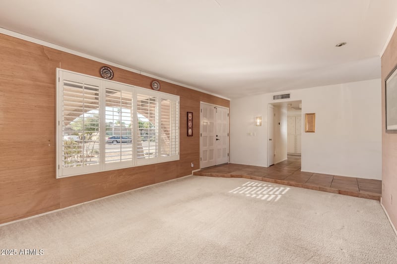 1220 Julie Dr, Tempe, AZ 85283