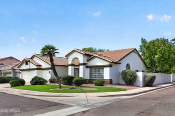 1220 N Cayman Dr, Gilbert, AZ 85234