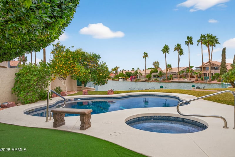 1220 N Crystal Shores Dr, Gilbert, AZ 85234