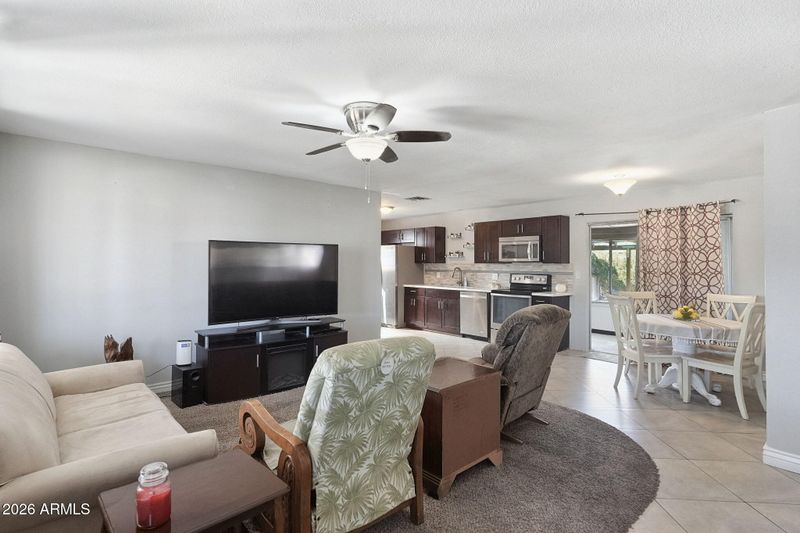 1220 S Grand Dr, Apache Junction, AZ 85120