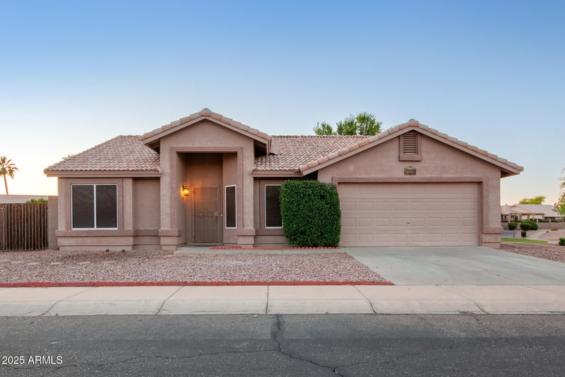 1220 Wagon Wheel Dr, Chandler, AZ 85286