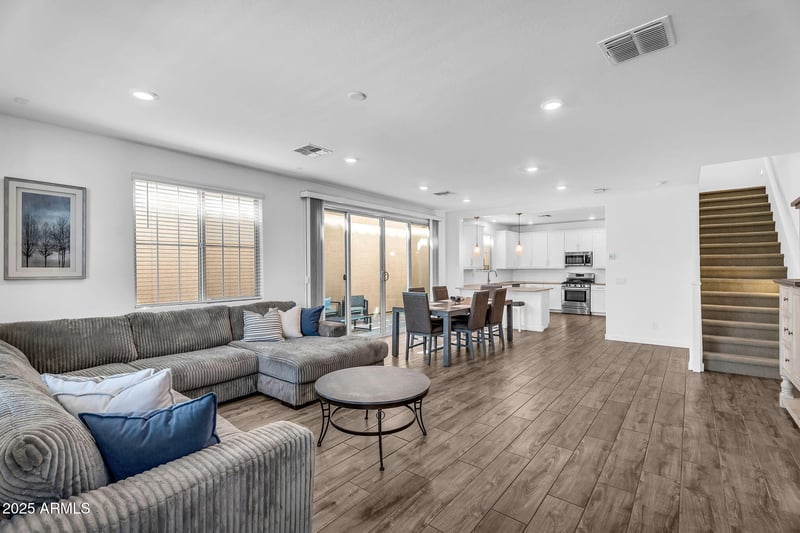 1220 Weatherby Way, Chandler, AZ 85286