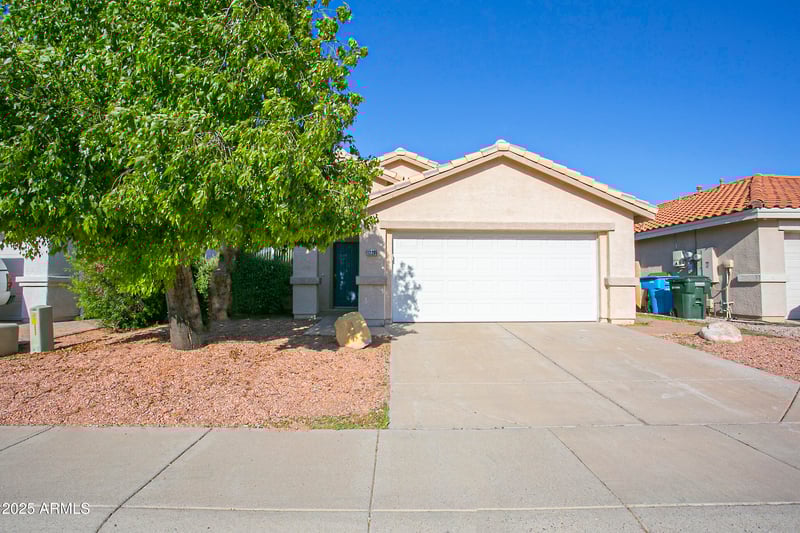 12205 41st Ln, Phoenix, AZ 85029