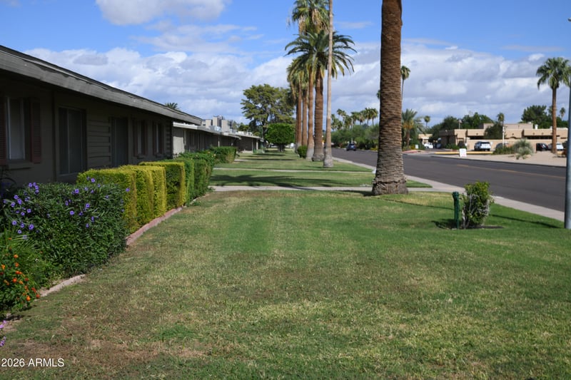 12208 103rd Ave, Sun City, AZ 85351