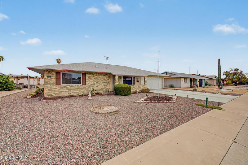 12209 Mission Dr, Sun City, AZ 85351