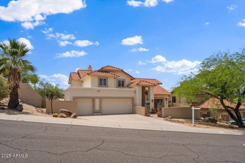 1221 Claire Dr, Phoenix, AZ 85022