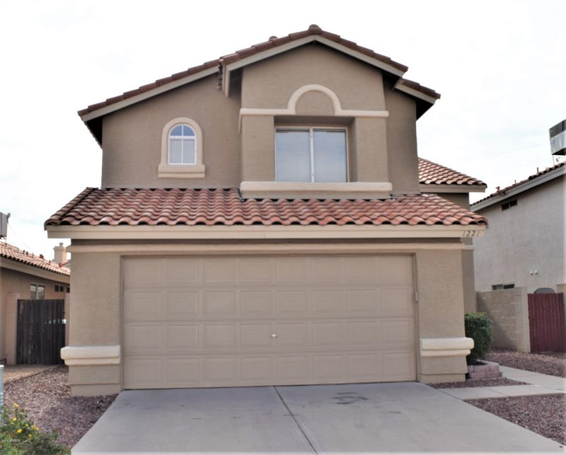 1221 E Angela Dr, Phoenix, AZ 85022