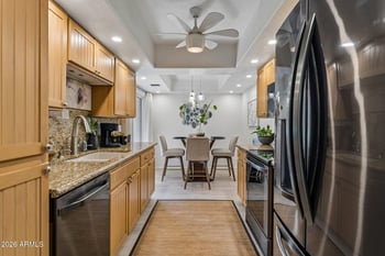 12212 Paradise Village Pw #136, Phoenix, AZ 85032