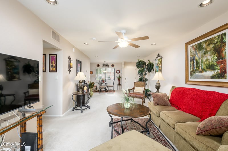 12212 N Paradise Village Pw S #146, Phoenix, AZ 85032