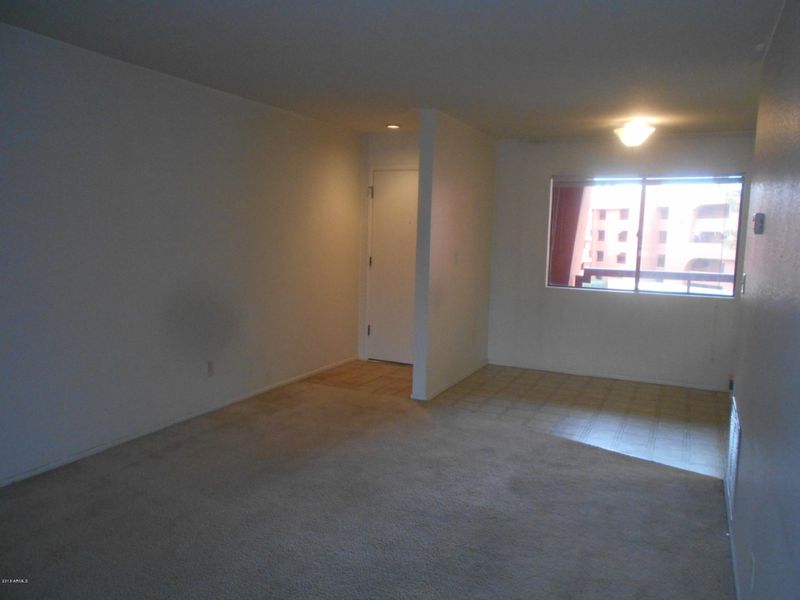 12212 N Paradise Village Pw S #317, Phoenix, AZ 85032