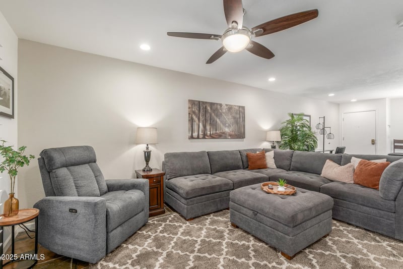12212 Paradise Village Pw #109, Phoenix, AZ 85032