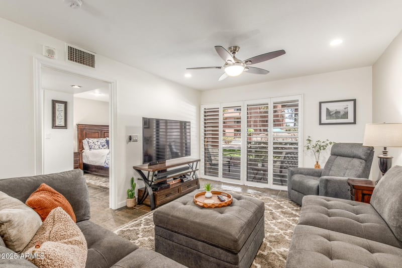 12212 Paradise Village Pw #109, Phoenix, AZ 85032