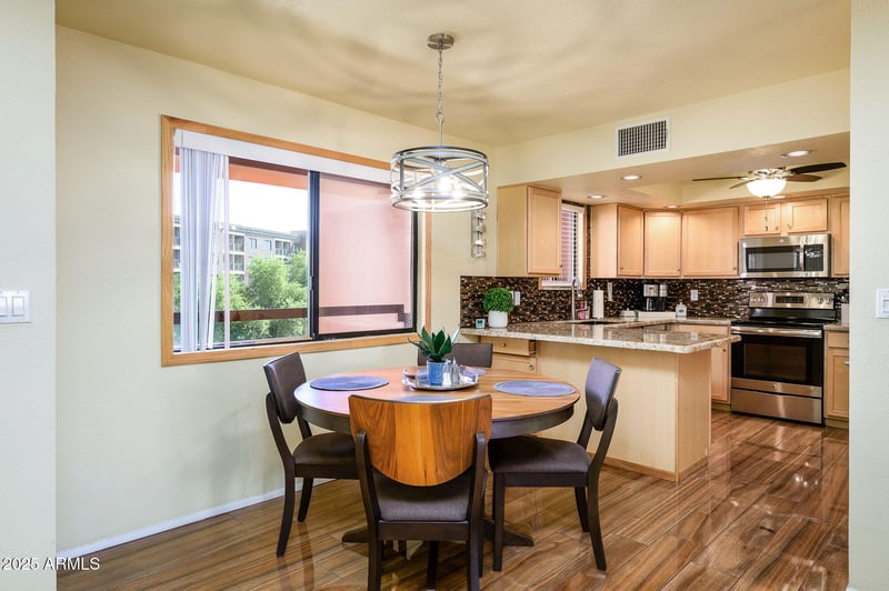 12212 Paradise Village Pw #445, Phoenix, AZ 85032