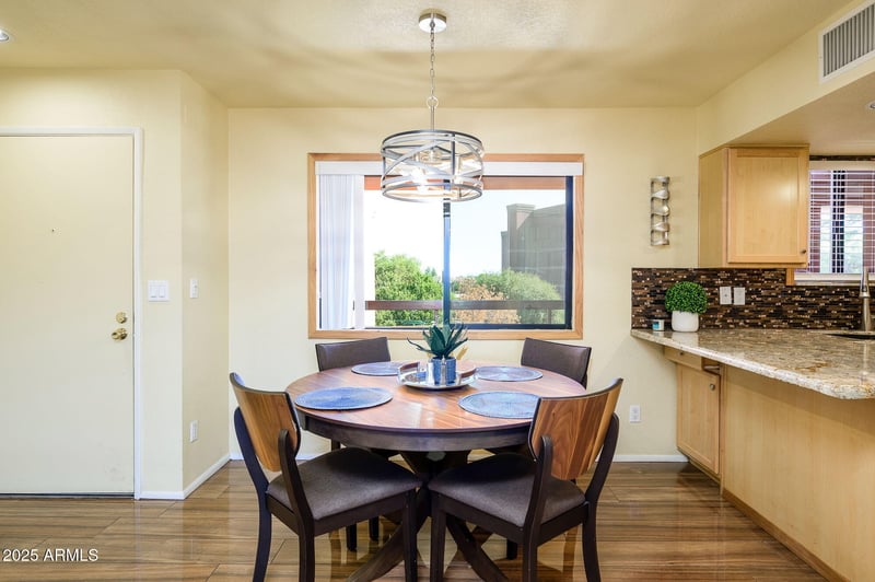 12212 Paradise Village Pw #445, Phoenix, AZ 85032