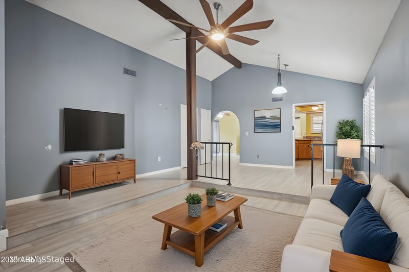 12214 Shoshoni Dr, Phoenix, AZ 85044