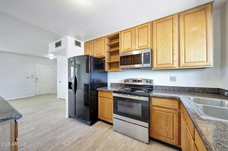 12215 111th Ave, Sun City, AZ 85351