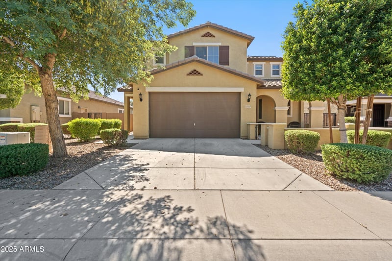 12217 Davis Ln, Avondale, AZ 85323