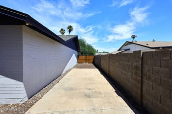 12218 50th Ave, Glendale, AZ 85304