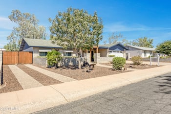 12218 50th Ave, Glendale, AZ 85304