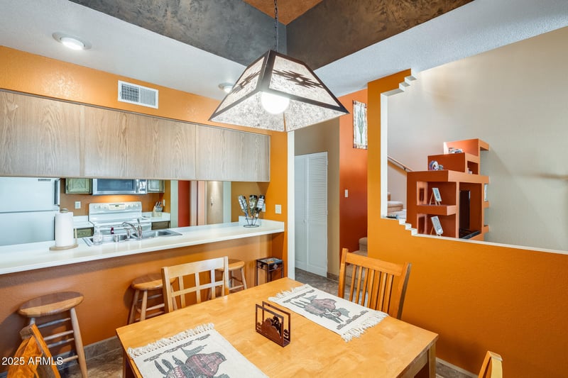 1222 Baseline Rd #170, Tempe, AZ 85283