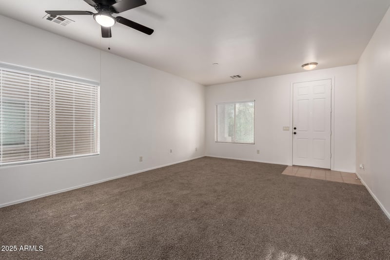 1222 Canyon Trl, San Tan Valley, AZ 85143