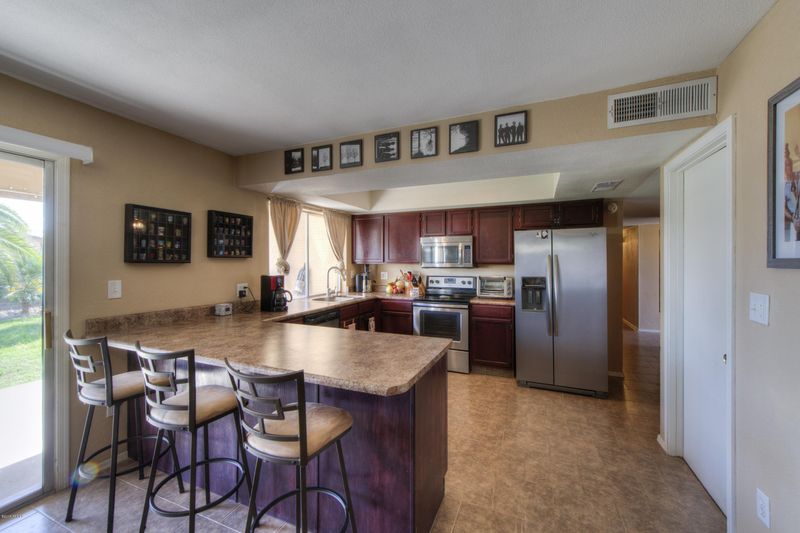 12221 N 47th Ln, Glendale, AZ 85304