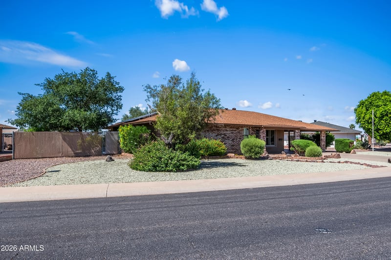 12222 Mission Dr, Sun City, AZ 85351