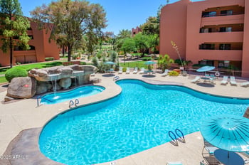 12222 Paradise Village Pw #220, Phoenix, AZ 85032