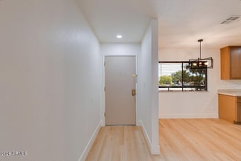 12222 N Paradise Village Pw S #247, Phoenix, AZ 85032
