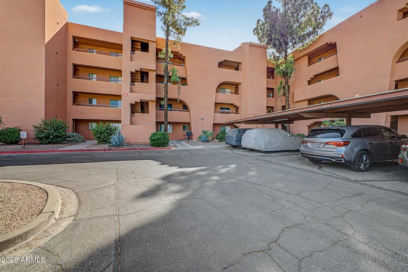 12222 Paradise Village Pw #323, Phoenix, AZ 85032