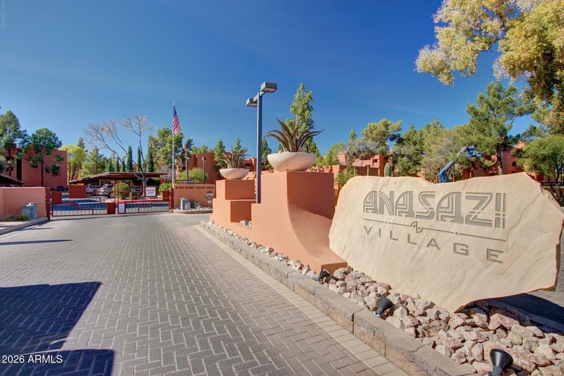 12222 Paradise Village Pw #323, Phoenix, AZ 85032