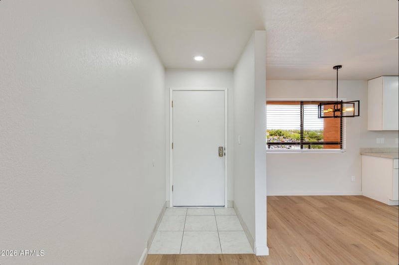 12222 N Paradise Village Pw S #440, Phoenix, AZ 85032
