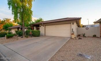 12222 Paiute St, Phoenix, AZ 85044