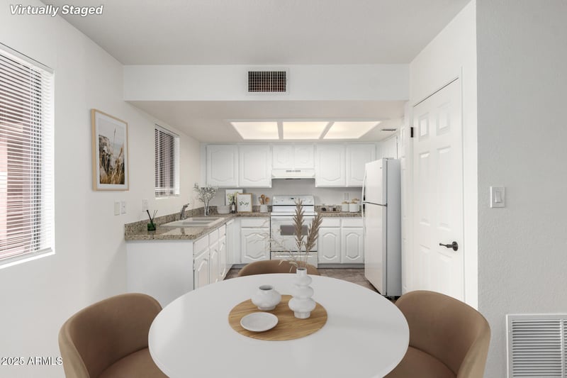 12222 Paradise Village Pw #212, Phoenix, AZ 85032