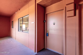 12222 Paradise Village Pw #212, Phoenix, AZ 85032